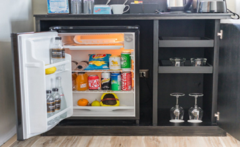 How to organize your hotel minibar for the benefit of guest?