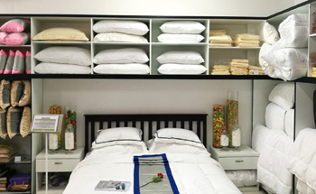What are the steps to be followed in identifying a  hotel linen supplier?
