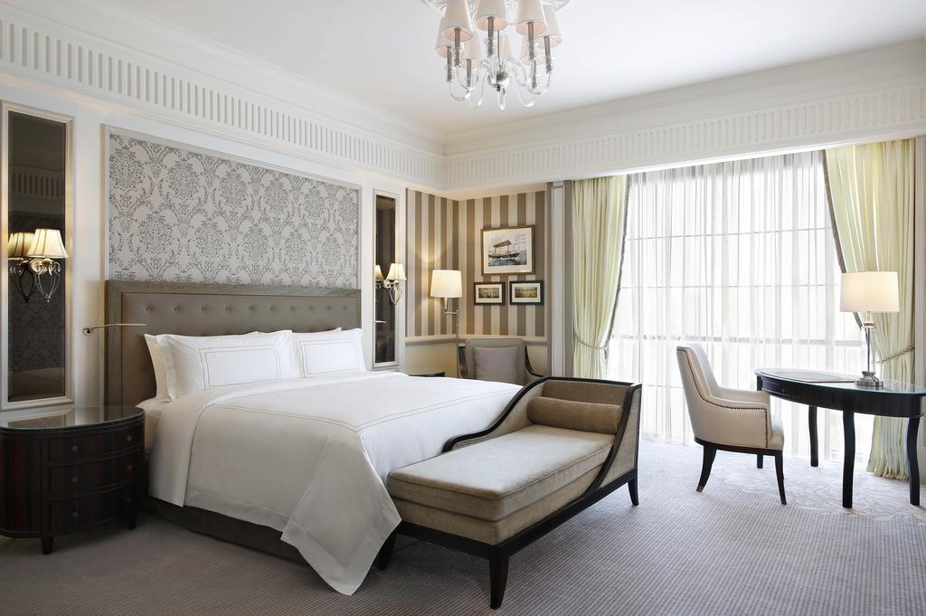 The St Regis (Habtoor Palace Dubai, LXR Hotels & Resorts)