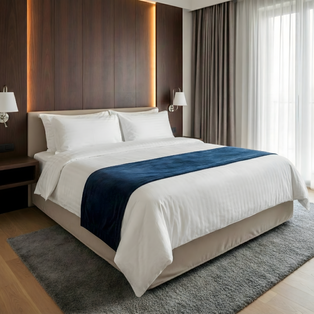 Bed Runner – Blue Velvet (50x250cm)